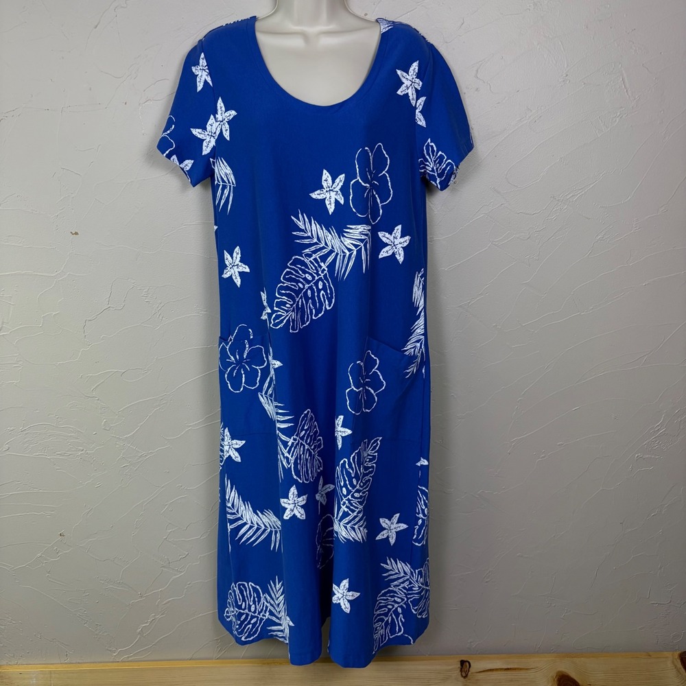 M Mac Floral Midi Dress Medium Blue Short Sleeve Pockets Vacation Resort